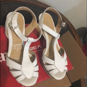 Andrea shoes size 5